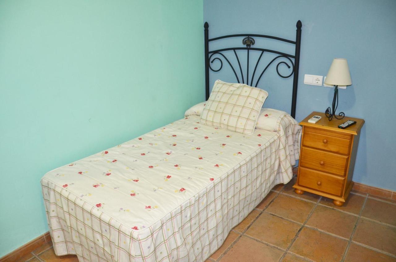 Hostal Restaurante El Parador Alcaracejos Habitación foto